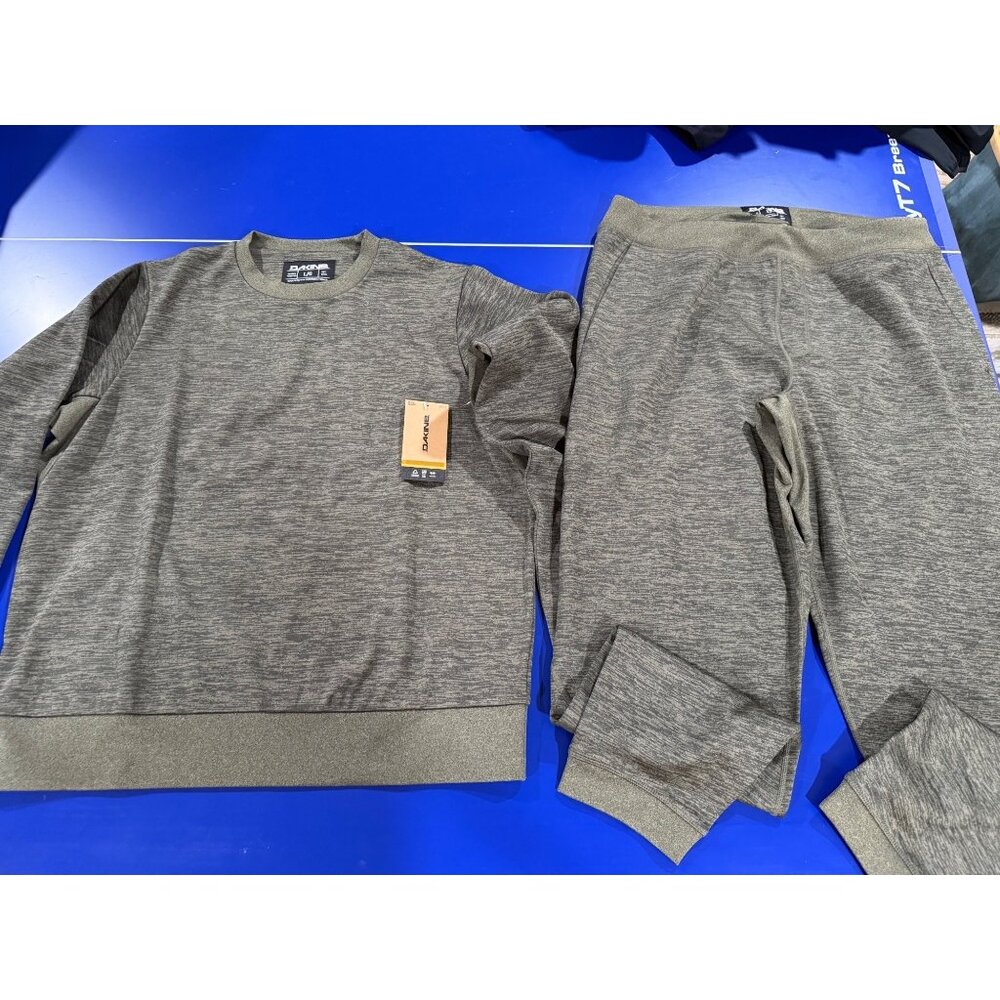 Dakine Liberator LW Crew Sweatshirt & Pants Set L Peat Green Heather Brushed